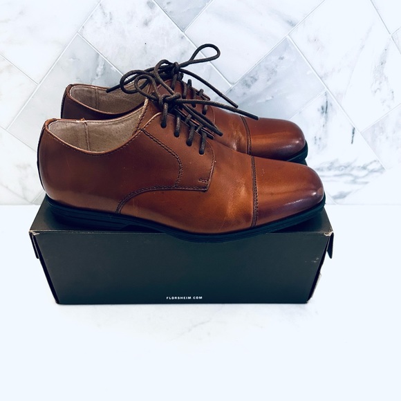 BOYS FLORSHEIM REVEAL CAP TOE DRESS SHOE (w/ bl reversible matching cognac belt) - Picture 6 of 9